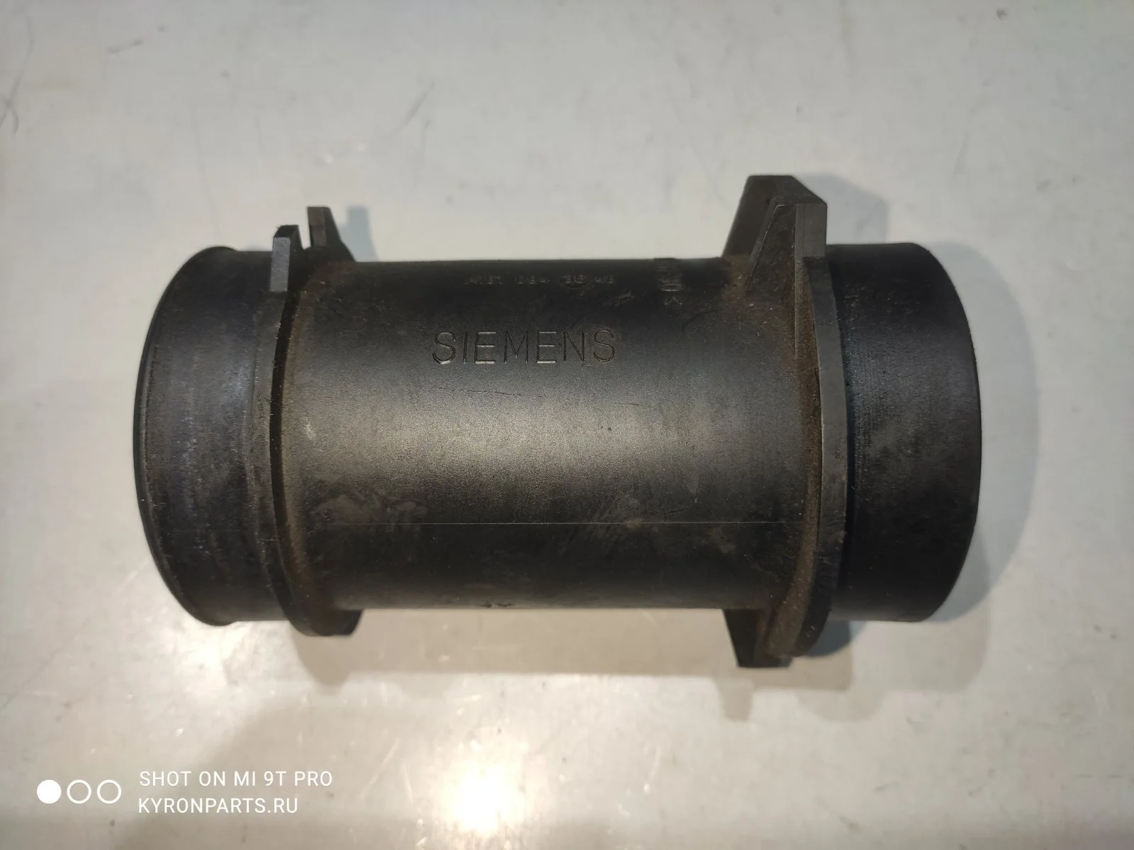 Датчик массового расхода воздуха (расходомер) SsangYong Kyron 2009 D130