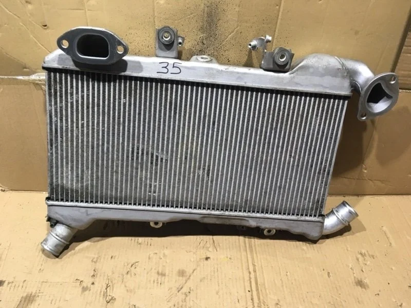 Интеркулер Toyota Land Cruiser 2015 1790051020 URJ200 1VD-FTV 4.5