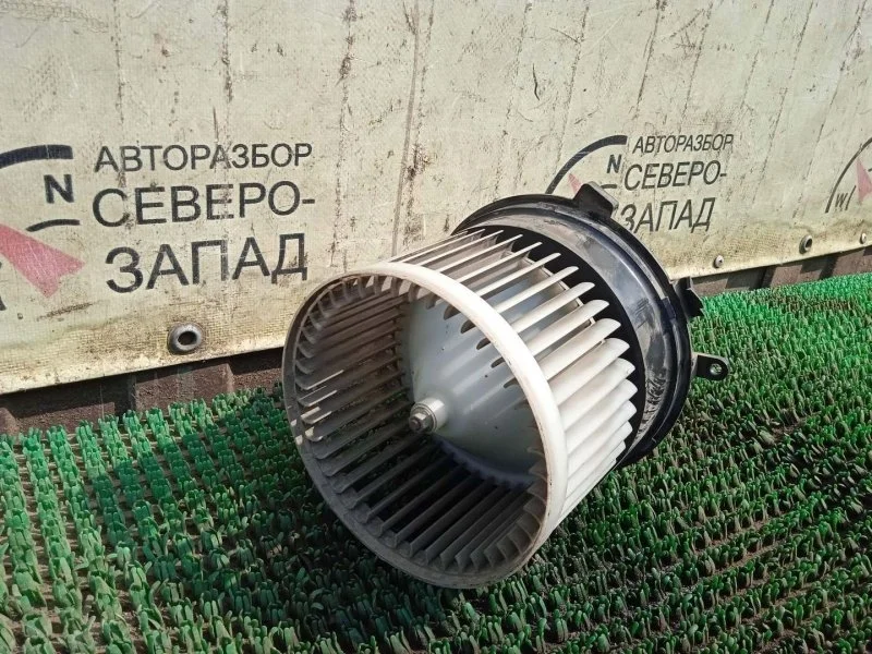 Моторчик печки Nissan X-Trail 27225EN000 T31