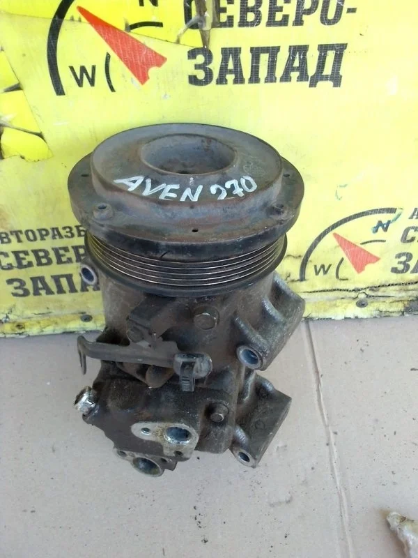Компрессор кондиционера Toyota Avensis 8831002370 AZT250
