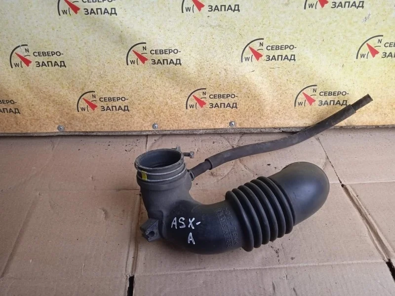 Патрубок воздушного фильтра Mitsubishi Asx 1505A188 GA3W