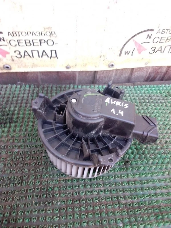 Моторчик печки Toyota Auris 8710342090 ZRE151 4ZZ