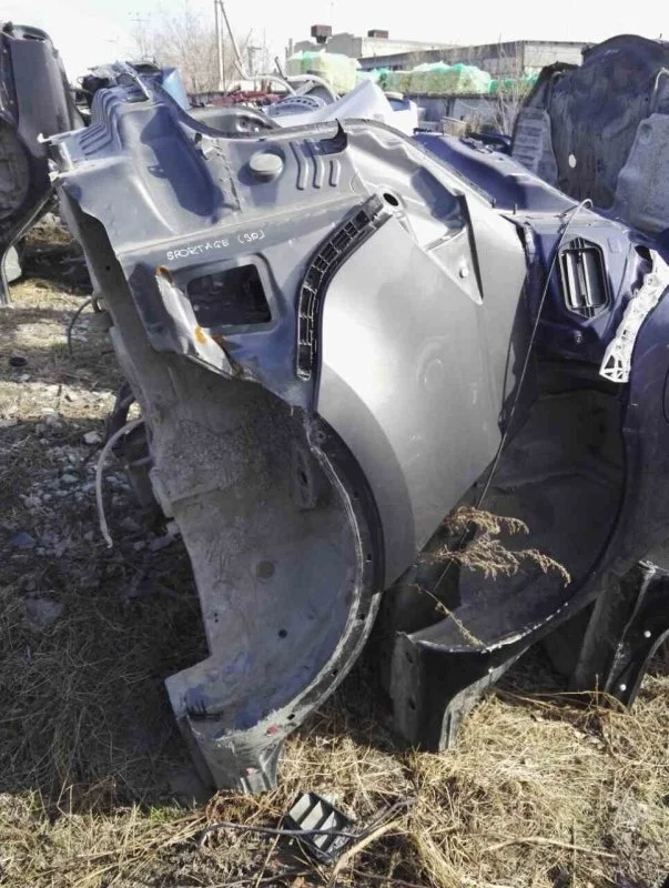 Крыло заднее Kia Sportage 715043UC00 SL G4KD, заднее правое