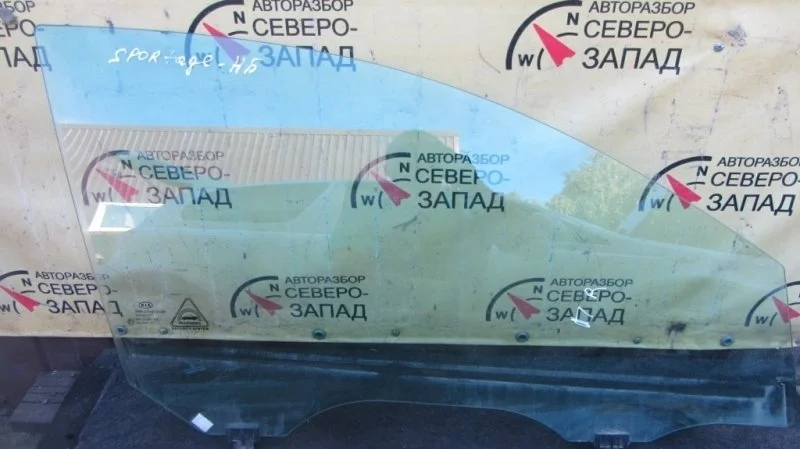 Стекло Kia Sportage 824213U000A SL G4KD, переднее правое