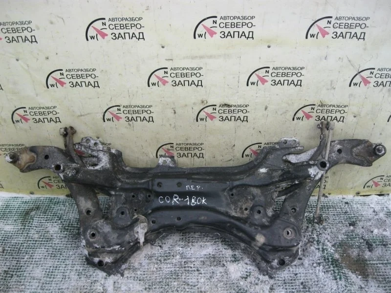 Балка под двс Toyota Corolla 2012 5120102101 ZRE181 1ZR, передняя