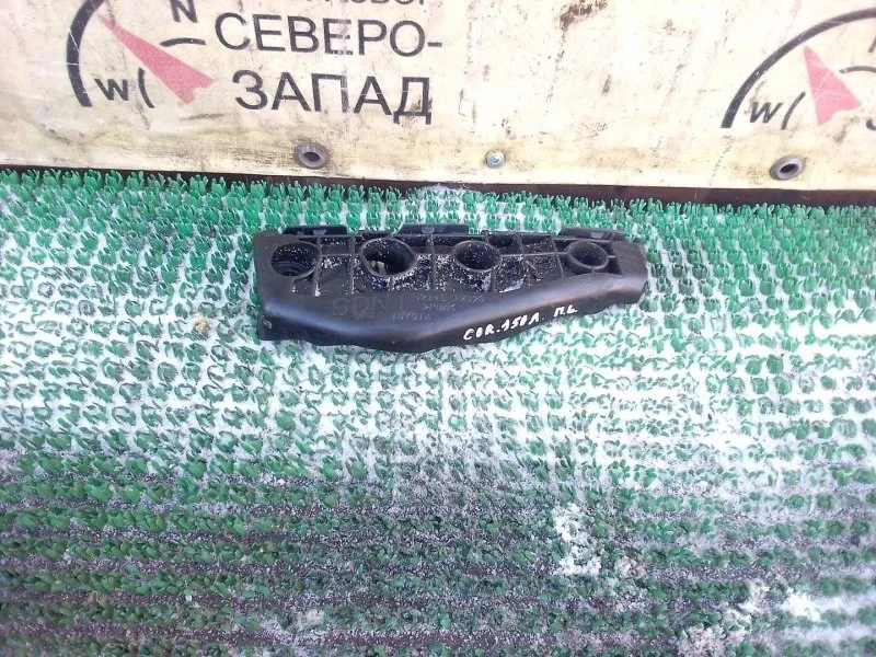 Кронштейн бампера Toyota Corolla 5211612390 ZRE151 1ZR, передний левый