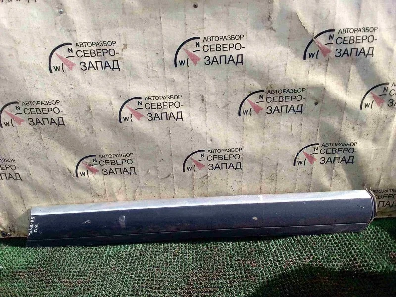 Молдинг двери Volkswagen Touareg 7L6837788G 7LA, передний правый