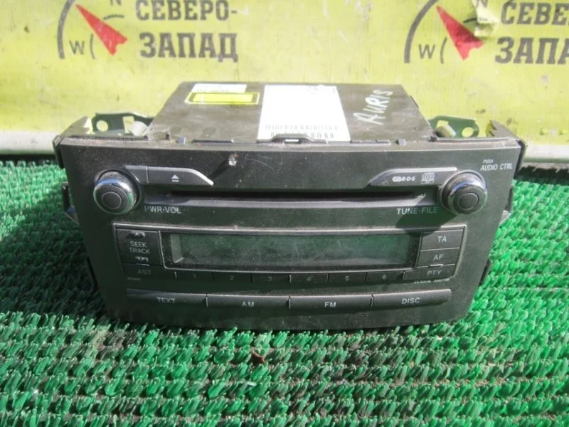 Магнитола Toyota Auris 8612002520 ZRE151 1ZR