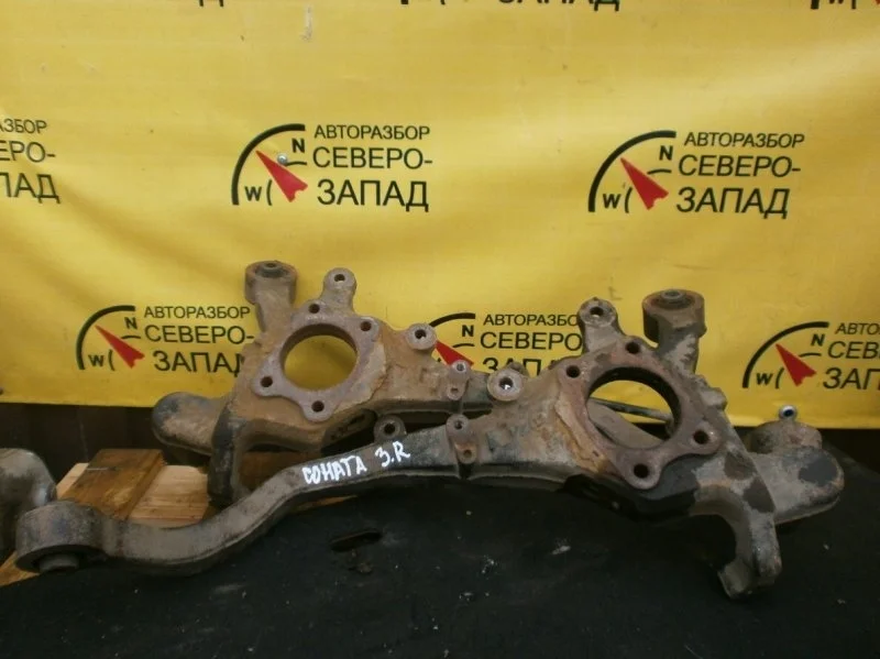 Поворотный кулак Hyundai Sonata 5271038800 EF G4GC, задний левый