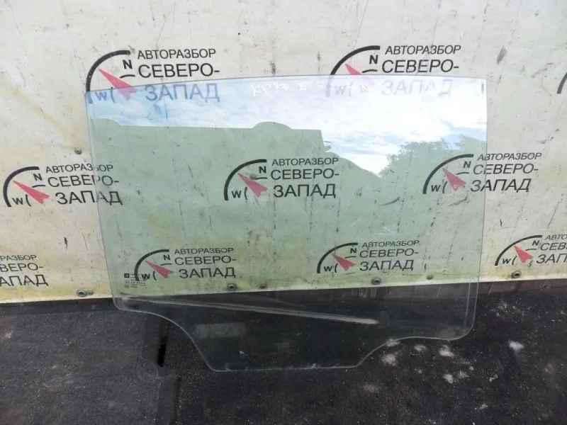 Стекло Chevrolet Cruze 96846026 J300 F16D3, заднее правое