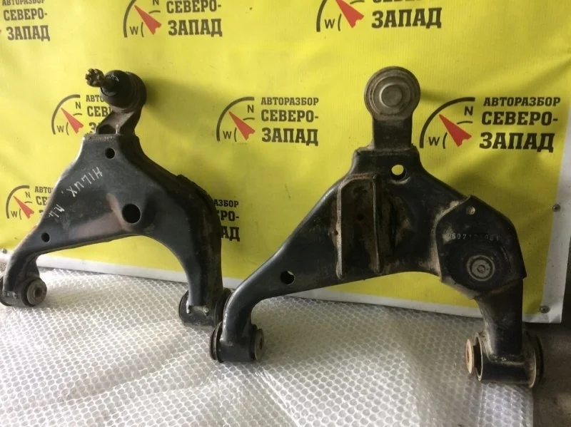 Рычаг Toyota Hilux 480680K040 KUN25 2KDFTV, передний правый