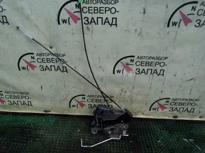Замок Toyota Rav4 6903042221 ACA31 2AZ, передний правый