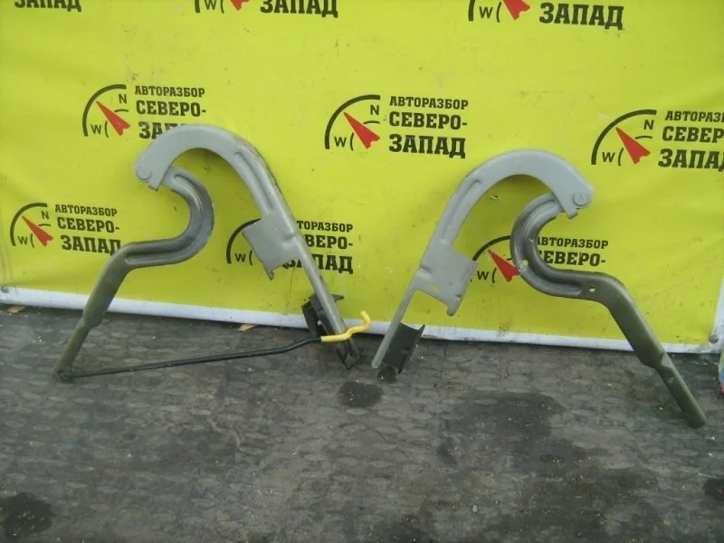 Петля капота Peugeot 3008 791347 EP6CDT, правая