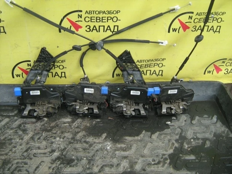 Замок Porsche Cayenne 7L0839016 957 M48.51, задний правый