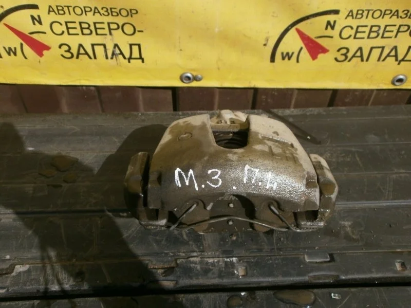 Суппорт Mazda 3 BPYK3371XB BK Z6, передний левый