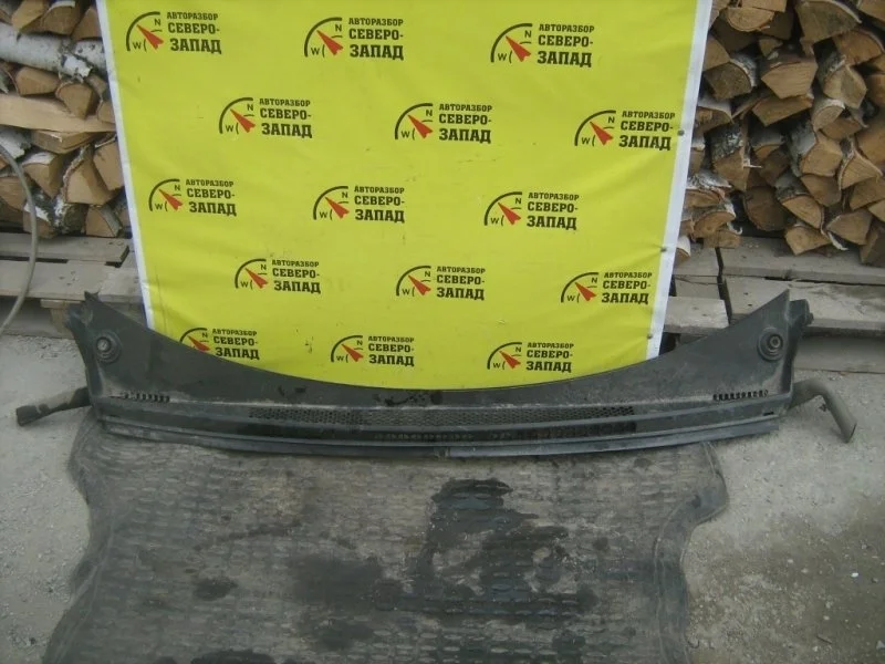 Жабо Peugeot 3008 8251HE EP6CDT