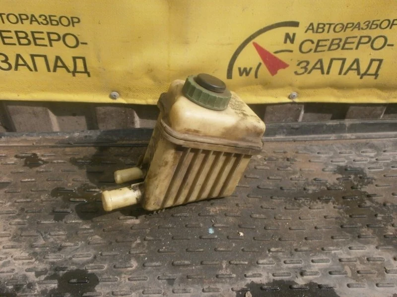 Бачок гидроусилителя Volkswagen Touareg 7L6422371E 7LA