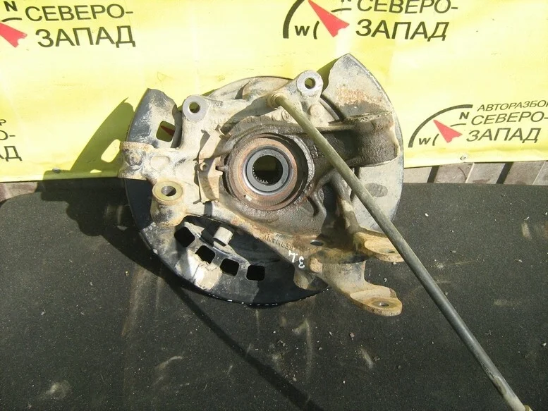 Кулак поворотный Volkswagen Touareg 7L6505435B 7LA BKS, задний левый