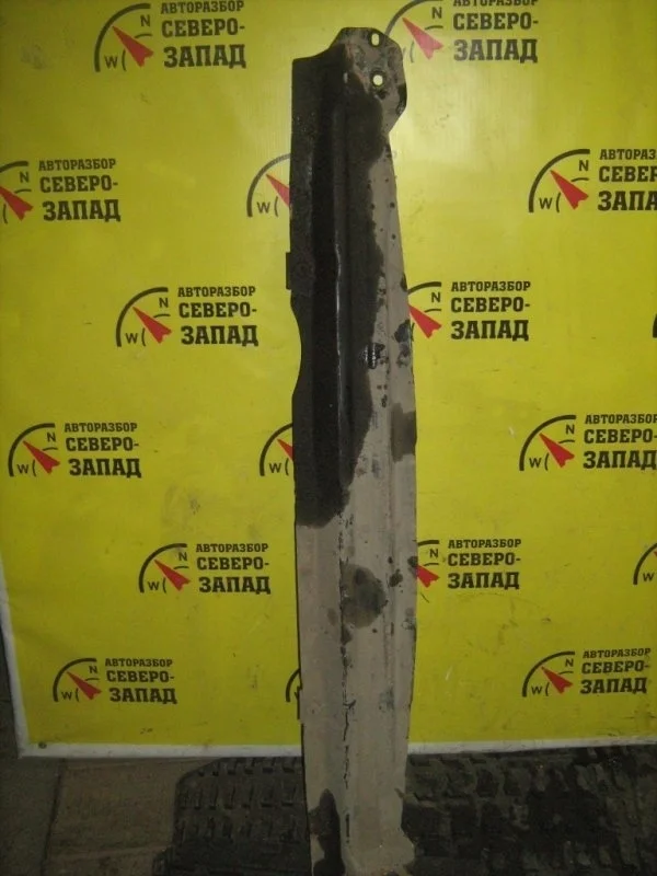 Балка под радиатор Audi Q7 7L0805551A 4LB BUG