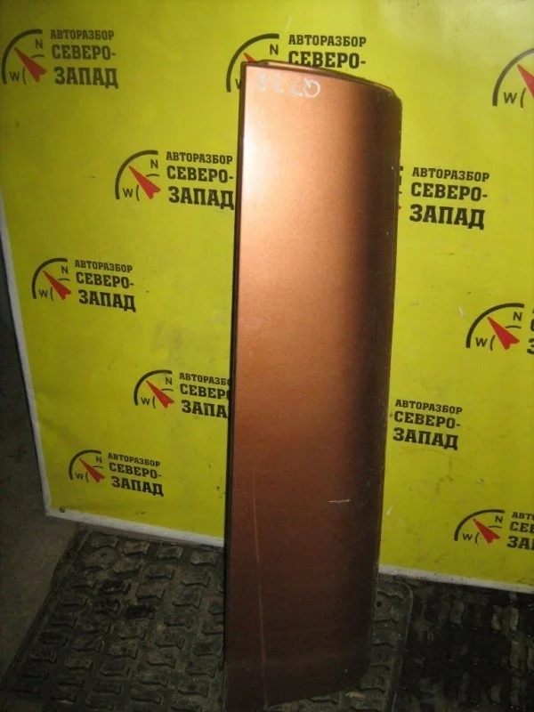 Накладка на дверь Audi Q7 4L0853970DB41 4LB BUG, задняя правая