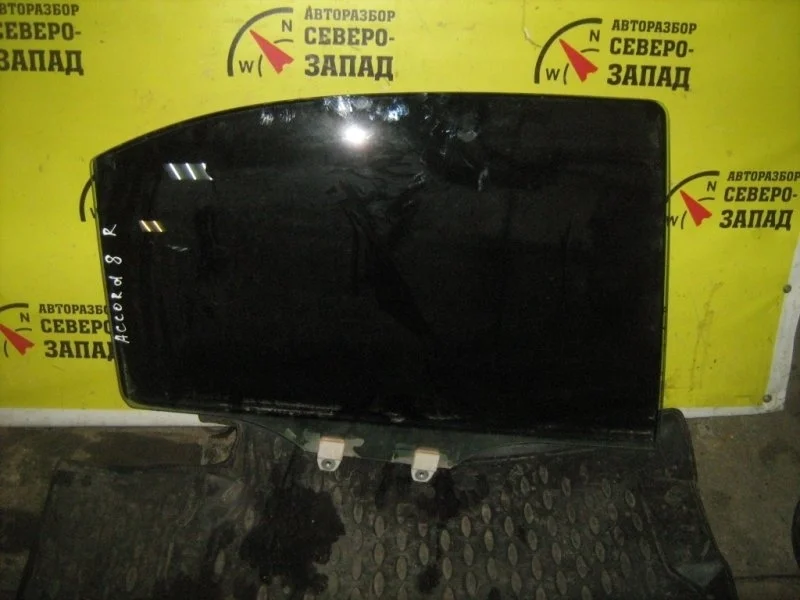 Стекло Honda Accord 73400TL0E00 CU K24Z3, заднее правое