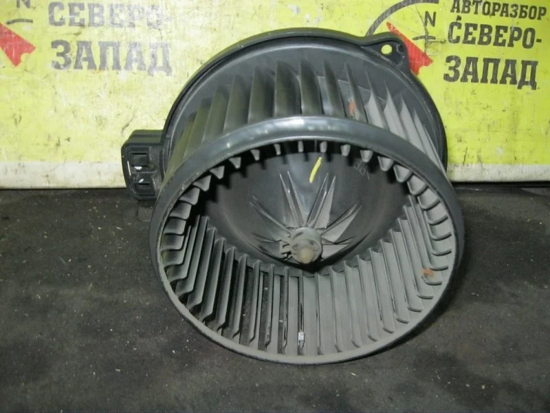 Моторчик печки Kia Rio 971114L000 QB G4FC