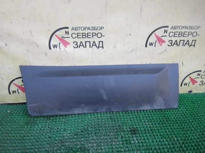 Молдинг Nissan Qashqai 82870JD00A J10 MR20, задний правый