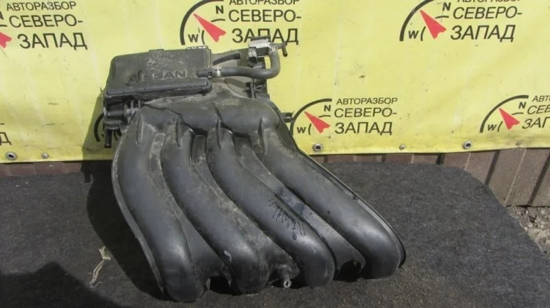 Коллектор Nissan Juke 140011KT0A YF15 HR16DE