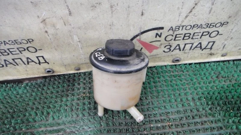 Бачок гур Nissan Almera 4911595F0B B10 CLASSIC QG16