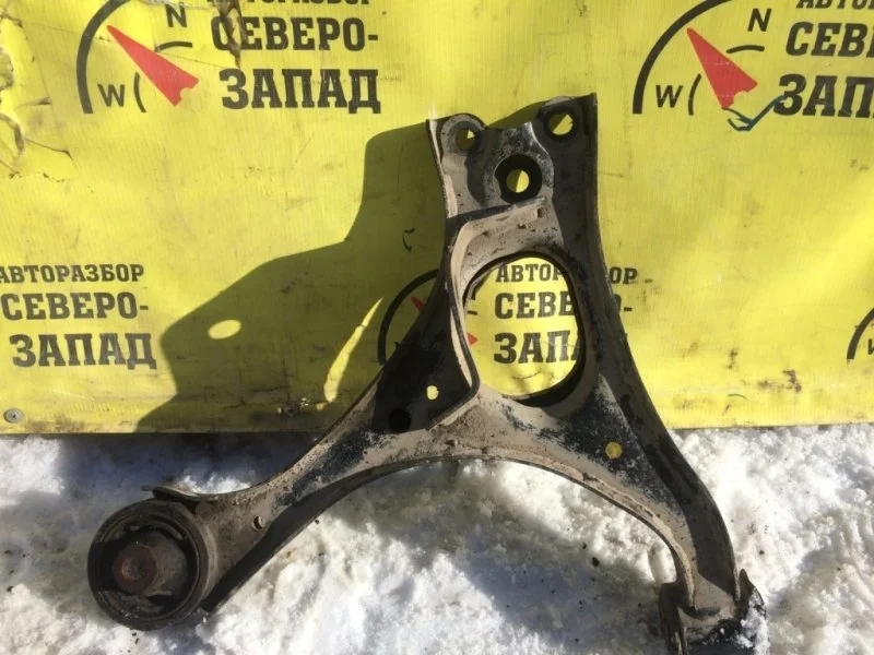 Рычаг Honda Civic 2005 51216SNA010 FD R18A1, передний левый