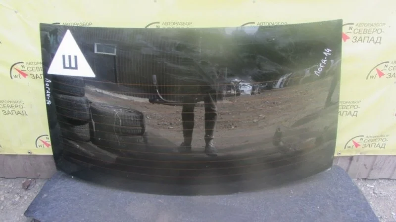 Стекло Renault Logan 2014 903001231R L8 K7M, заднее