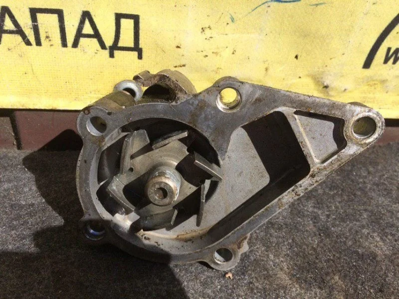 Насос водяной Hyundai Getz 2510026902 TB G4EE