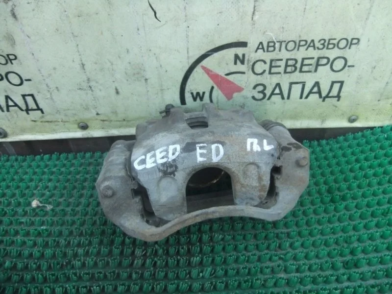 Суппорт Kia Ceed 581101H000 ED G4FA, передний левый