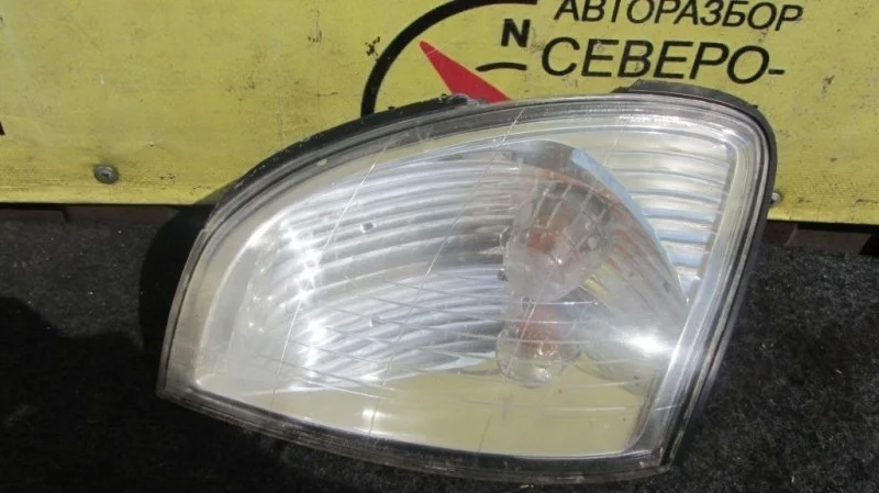 Поворотник Toyota Land Cruiser 8151060490 HDJ100 1HDFTE, правый