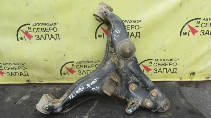 Рычаг Mitsubishi Pajero Sport 4013A329 KH 4D56U, передний левый