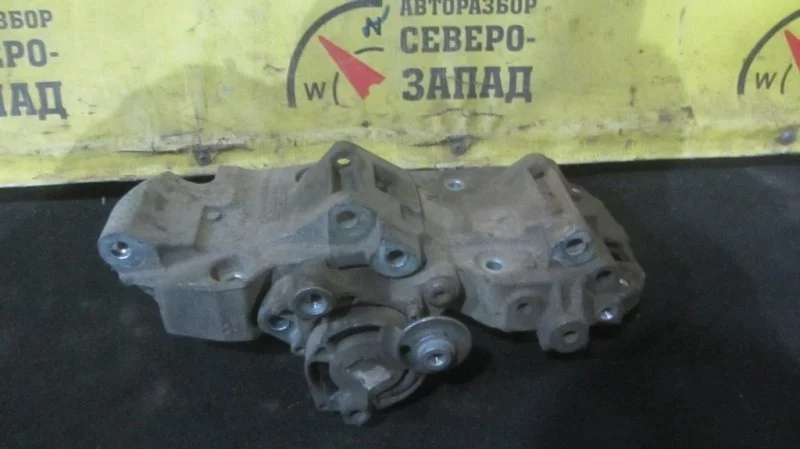 Кронштейн Bmw X3 11168506863 F25 N47D20C