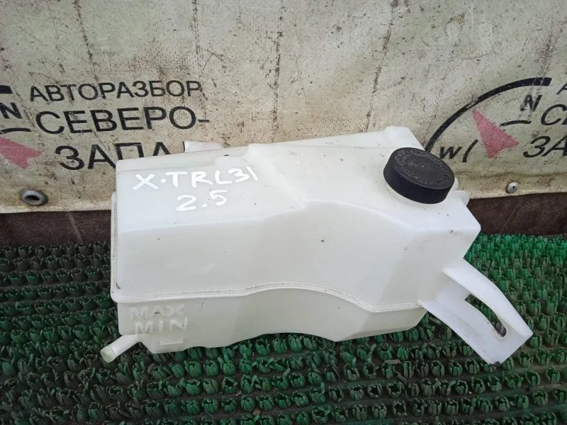 Бачок расширительный Nissan X-Trail 21711JG000 T31 QR25