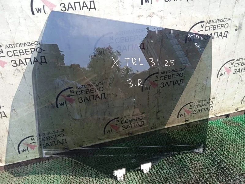 Стекло Nissan X-Trail 82300JG00E T31 QR25, заднее правое