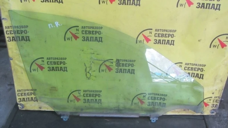 Стекло Lexus IS250 6810153051 GSE20 4GR, переднее правое