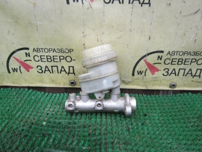 Главный тормозной цилиндр Mitsubishi L200 MN102441 KB4T 4D56