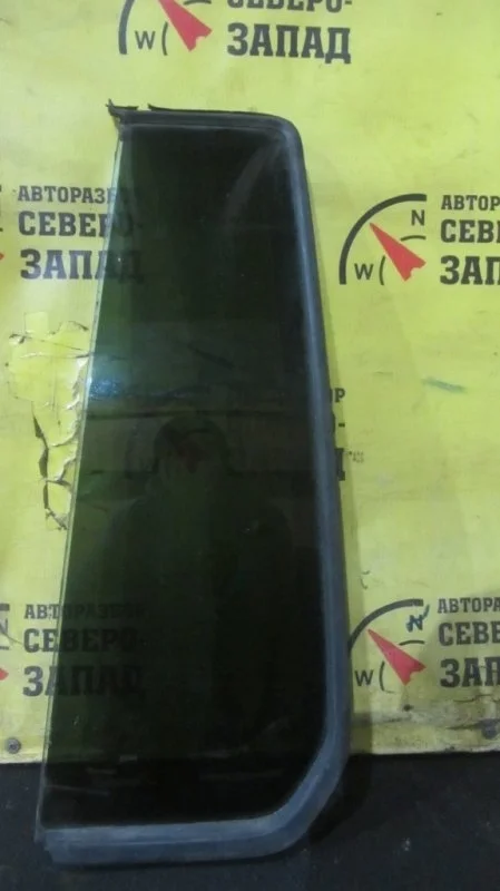 Форточка двери Land Rover Discovery CVB500870 L319 276DT, задняя левая