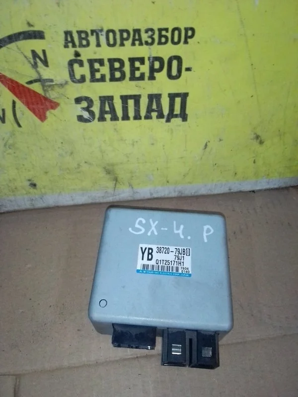 Блок управления рулевой рейкой Suzuki SX4 3872079JB0 YA21S M16A