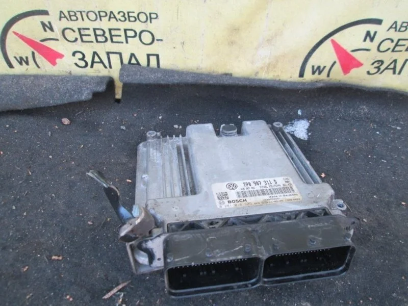 Блок управления двс Volkswagen Touareg 7P0907311D 7P5 CJMA