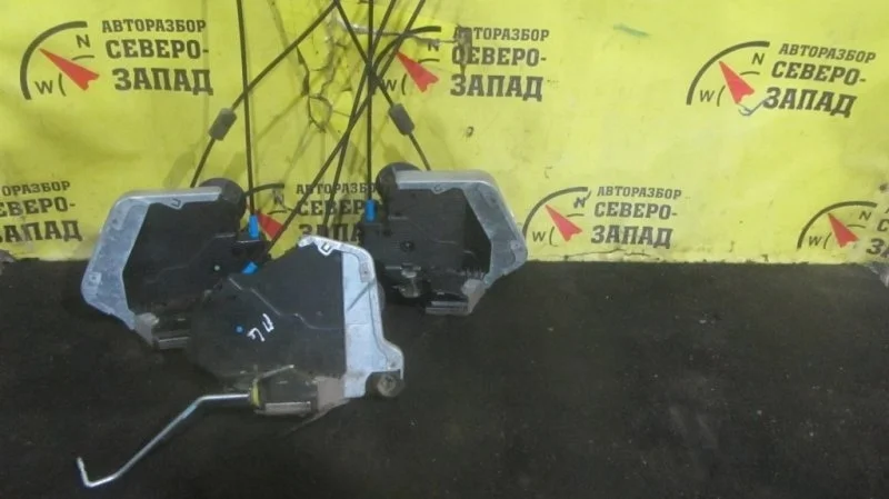 Замок Lexus GS350 6903060250 GRL15 2GR-FSE, передний правый