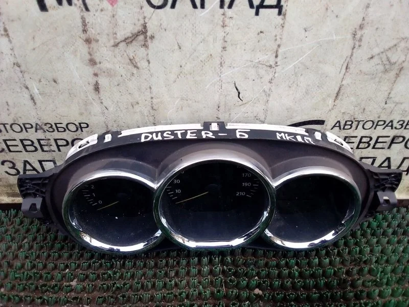 Щиток приборов Renault Duster 248100413R HSA F4R410