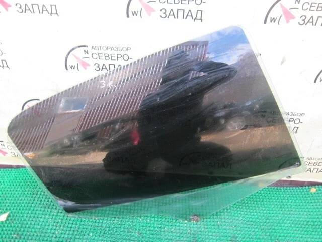 Стекло двери Peugeot 308 9204P5 4A/C EP6, заднее правое