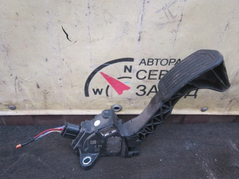 Педаль газа Toyota Corolla 2012 7811002120 ZRE181 1ZR