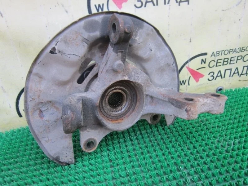 Кулак поворотный Toyota Corolla 4321219015 ZZE120 3ZZ, передний левый