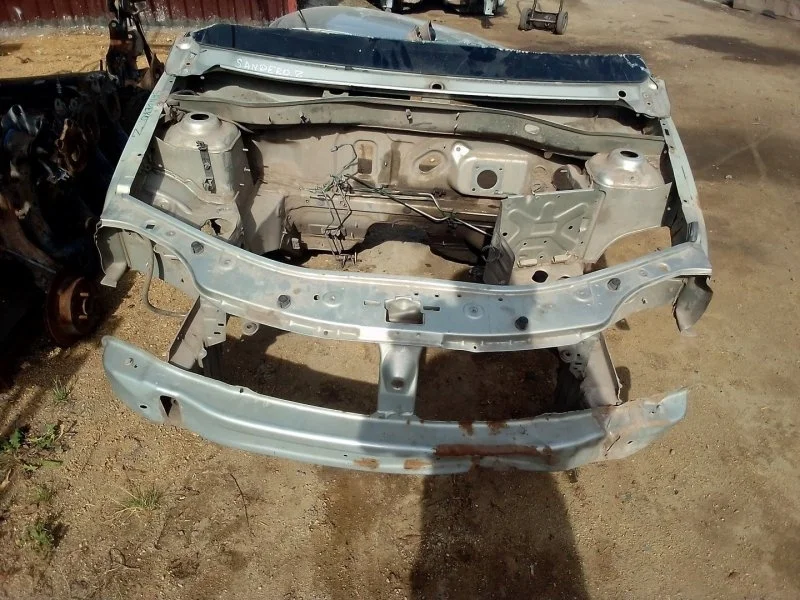 Панель передняя (телевизор) Renault Sandero 8201059908 BS11 K7MF710, передний