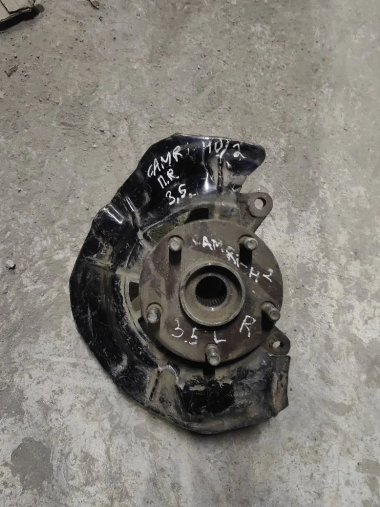 Кулак поворотный Toyota Camry 4321258010 GSV40 2GR, передний правый